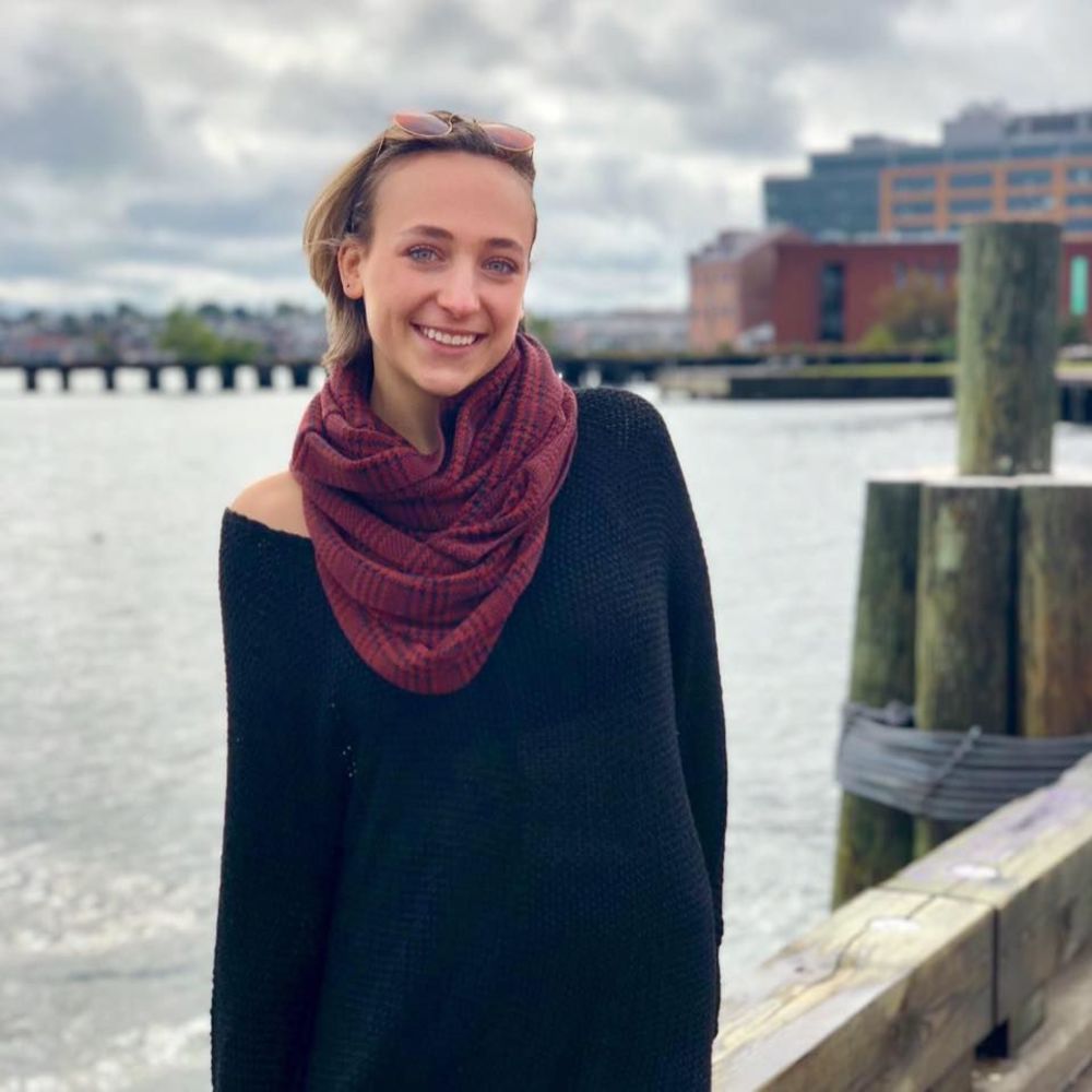Meet your Posher, Julia